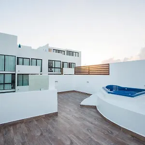Apartment Penthouses & In Pdc! 2 & 1 Bedroom Units Close To The 5th Av, Playa del Carmen