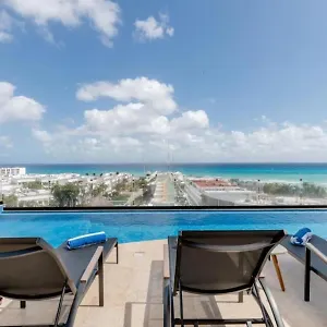 Apartment One Paralia, Playa del Carmen